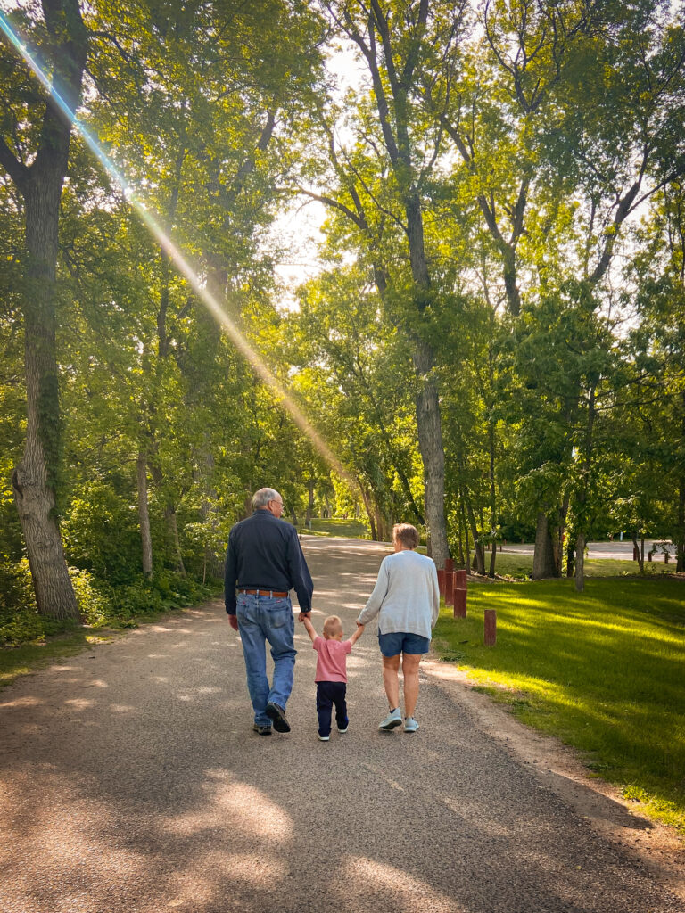 Walking in Oak Park, Minot, ND | Best attractions for visitors to Minot